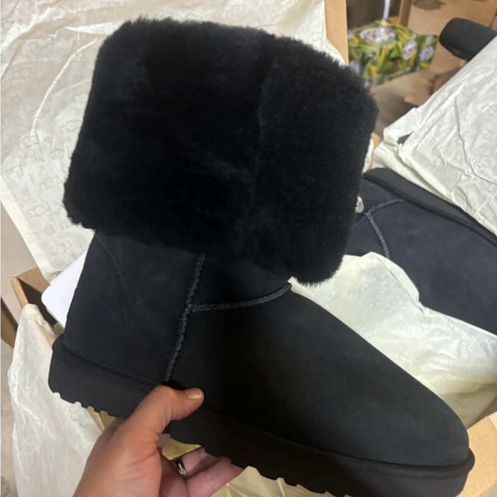 NEW IN BOX Tall Ugg Boots, Women’s size 10